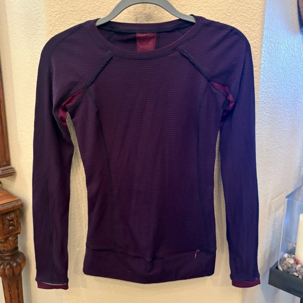 LULULEMON Women Purple Black Striped Full Tilt Long Sleeve Top Size 2-4